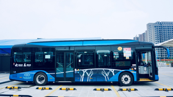 領航新時代綠色公交 首批全新比亞迪純電動客車投運深圳 領航新時代綠色公交 首批全新比亞迪純電動客車投運深圳