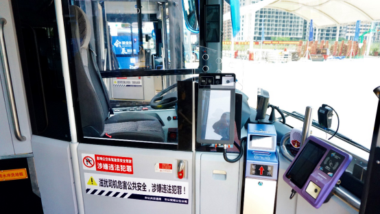 領航新時代綠色公交 首批全新比亞迪純電動客車投運深圳 領航新時代綠色公交 首批全新比亞迪純電動客車投運深圳