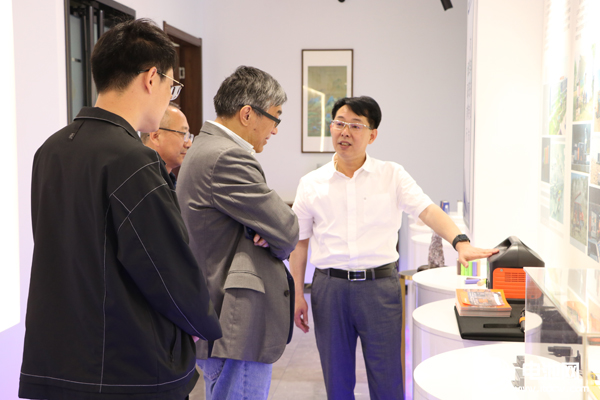 德固特董事長魏振文一行到訪海融網山東總部 共話轉型變革機遇 德固特董事長魏振文一行到訪海融網山東總部 共話轉型變革機遇