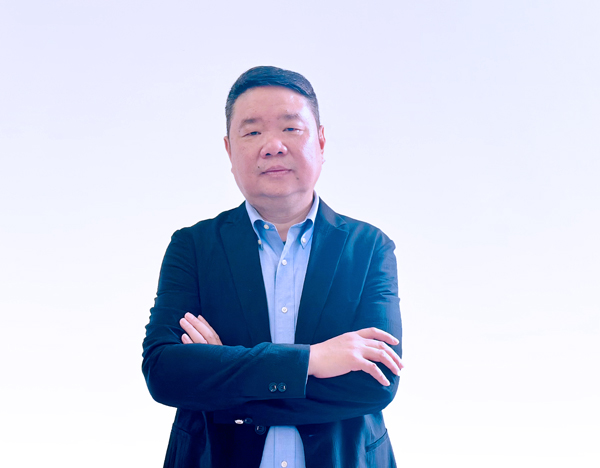 江西鑫鉑瑞科技有限公司創始人兼總經理陳曉東