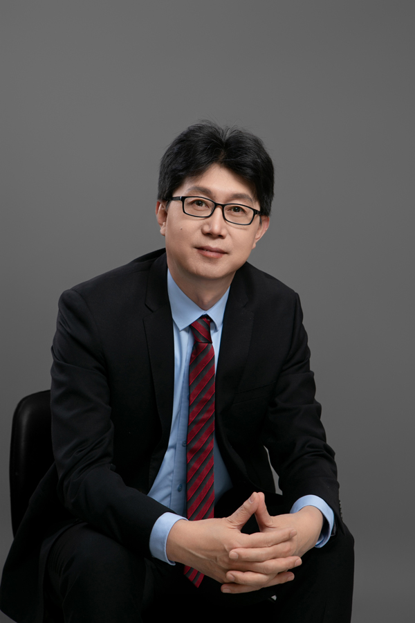 青島聯(lián)合新能源汽車(chē)有限公司董事長(zhǎng)劉同鑫
