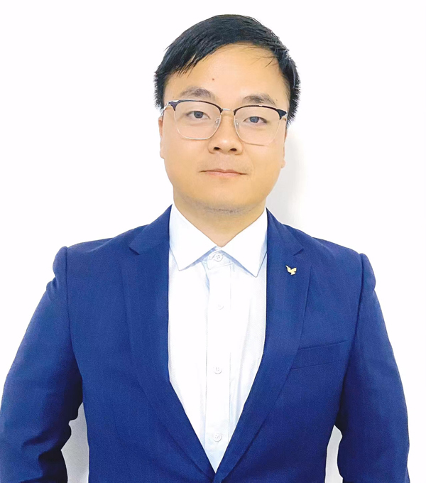 深圳華鈉新材有限責任公司聯(lián)合 創(chuàng)始人兼銷售總監(jiān) 郭啟濤
